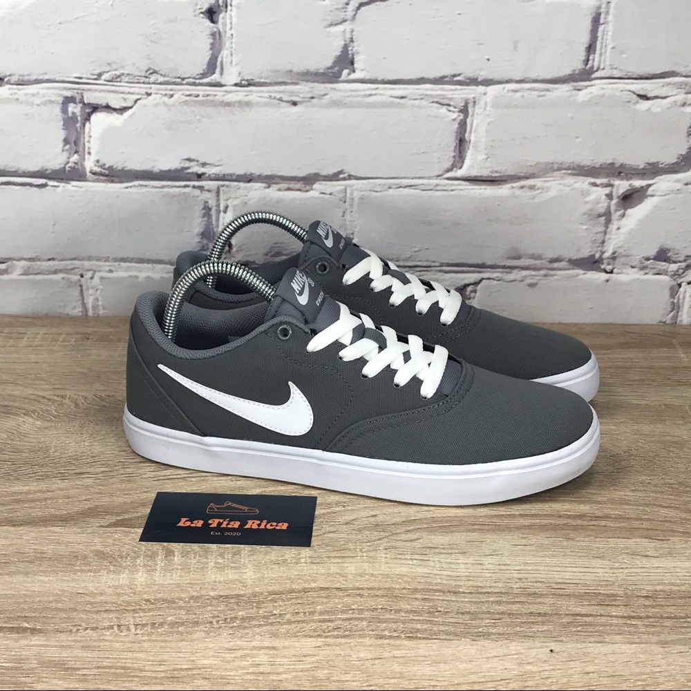 NEW Nike SB Solarsoft Canvas Gray